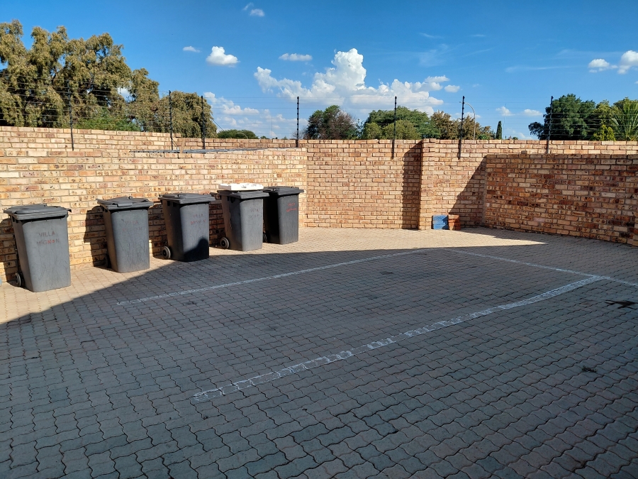 To Let 2 Bedroom Property for Rent in Doringkruin North West